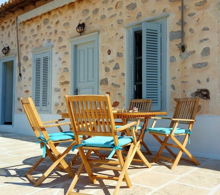 Christina'S Stone House Apartment Hydra  Bagian luar foto